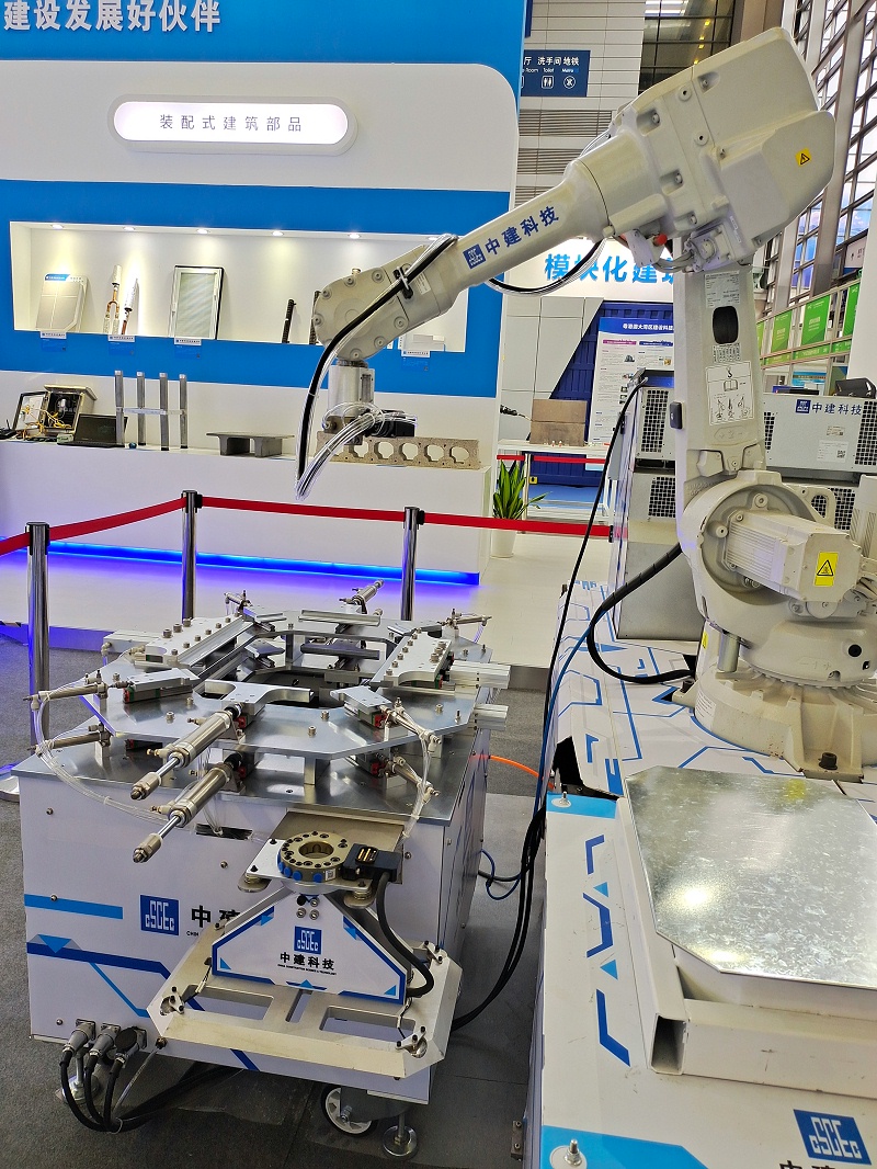 高交会的亮点：直线蜜桃视频在线观看视频助力建筑机器人